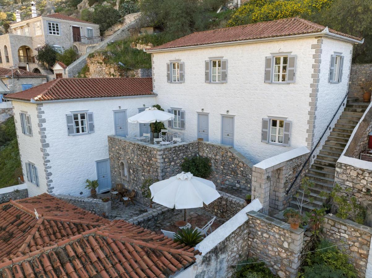 Nereids Guesthouse 이드라 외부 사진
