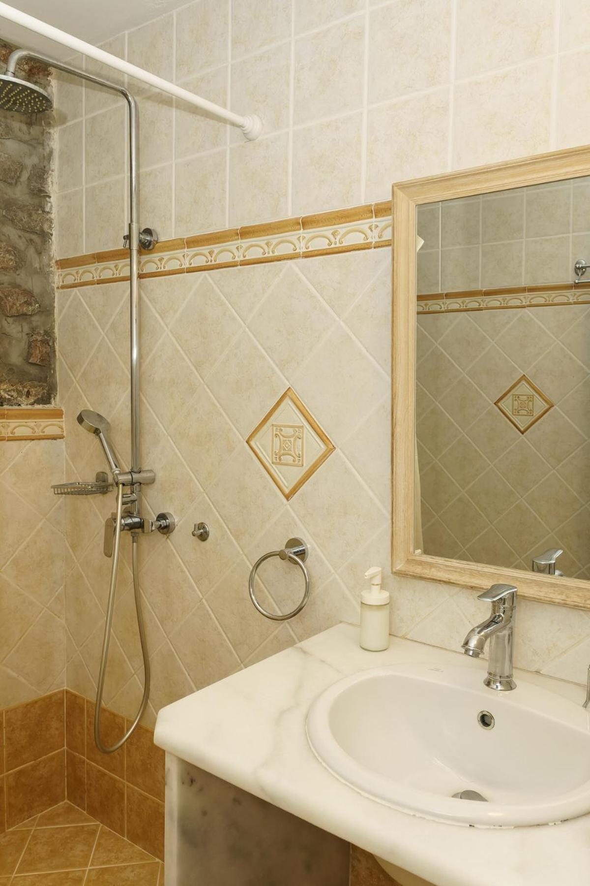 Nereids Guesthouse 이드라 외부 사진