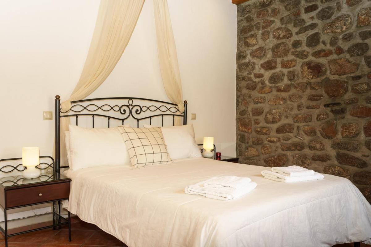 Nereids Guesthouse 이드라 외부 사진