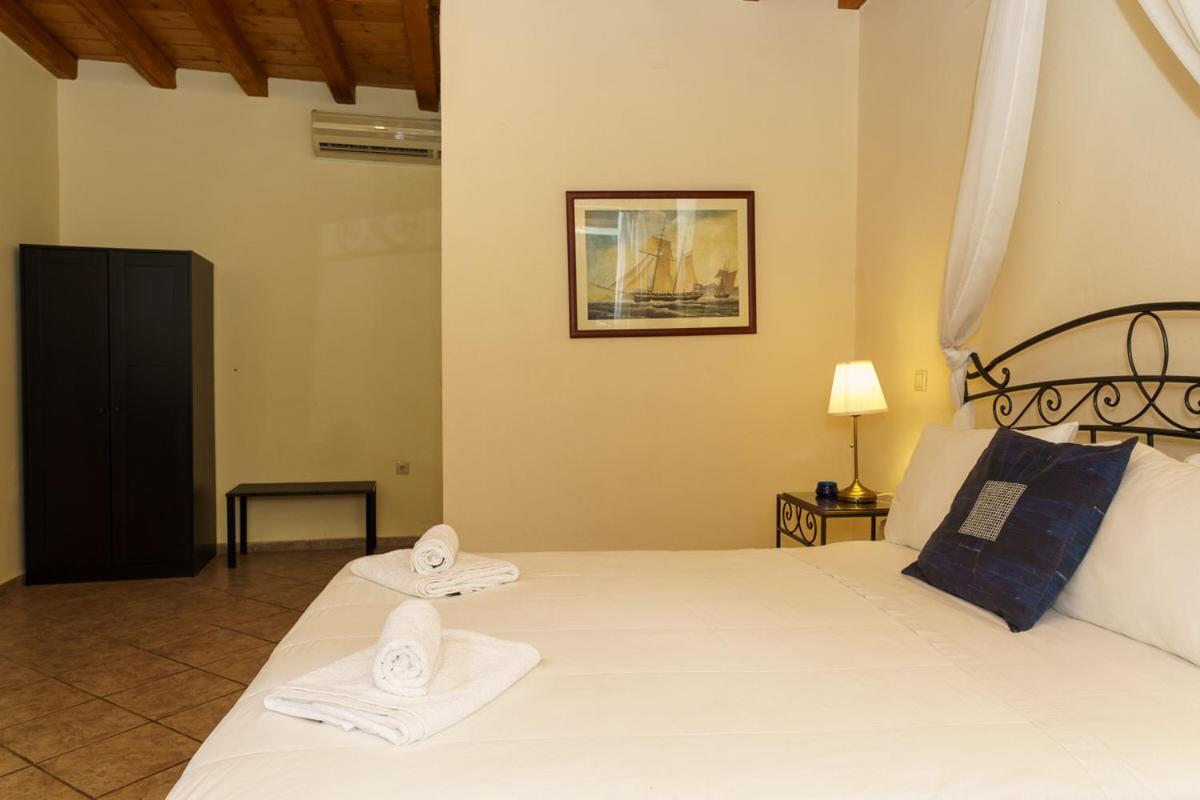 Nereids Guesthouse 이드라 외부 사진