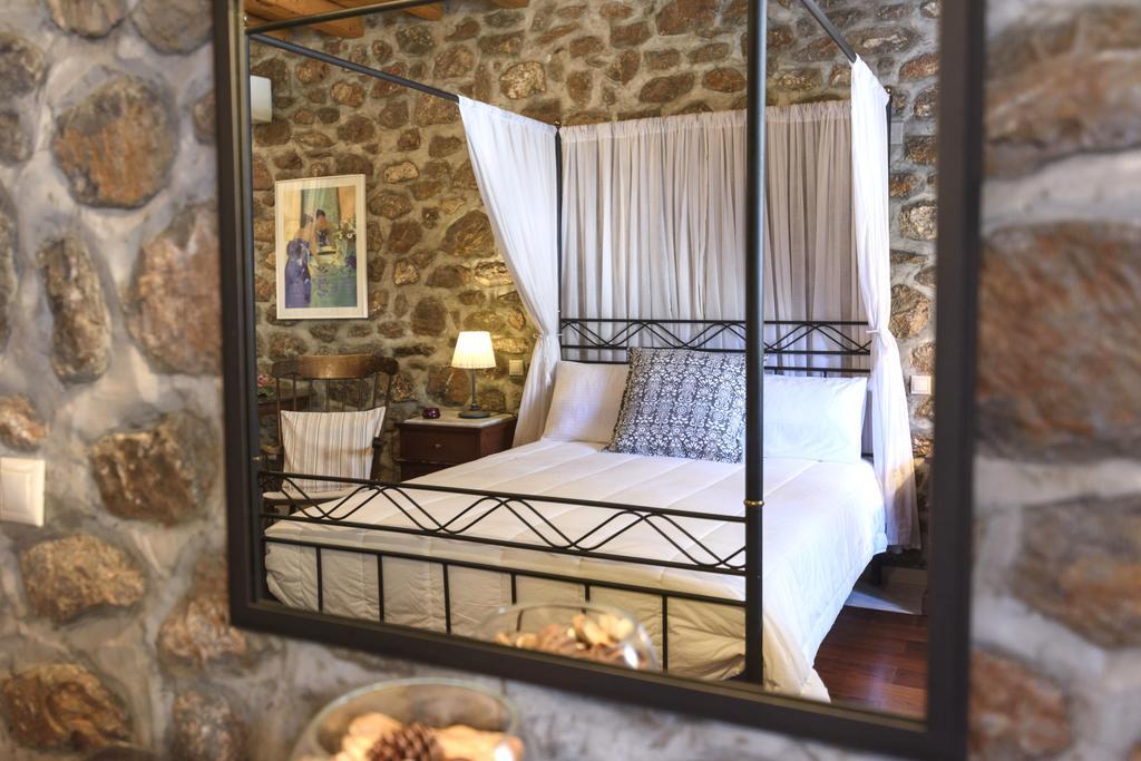 Nereids Guesthouse 이드라 외부 사진