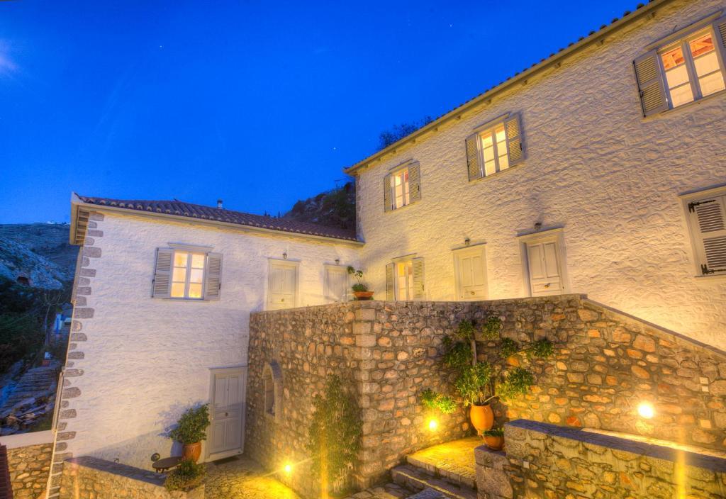 Nereids Guesthouse 이드라 외부 사진